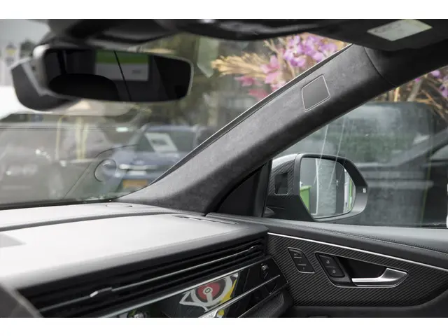 Audi RSQ8 4.0 TFSI quattro 2021 Benzine 45