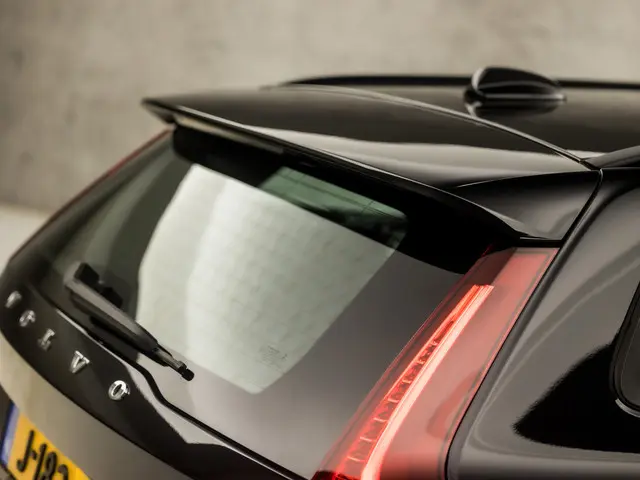 Volvo V60 2.0 B3 Momentum Sport 2020 Hybride Benzine 30