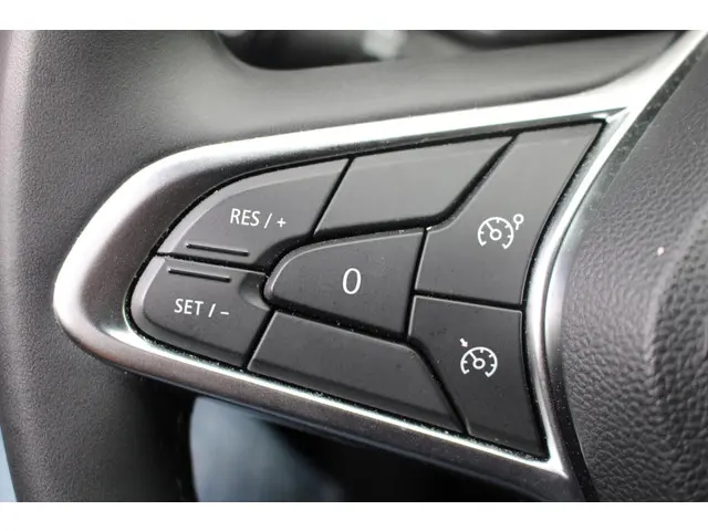 Renault Clio 1.0 TCe 90 GPF techno 2024 Benzine 20