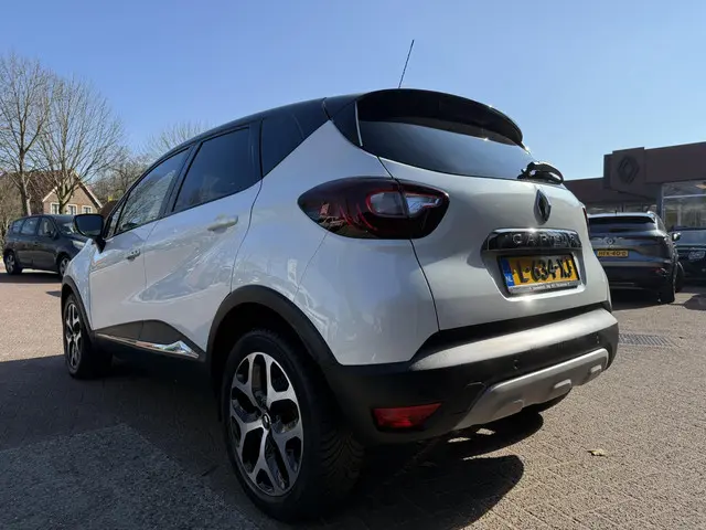 Renault Captur 1.3 TCe 150pk EDC Intens 2019 Benzine 7