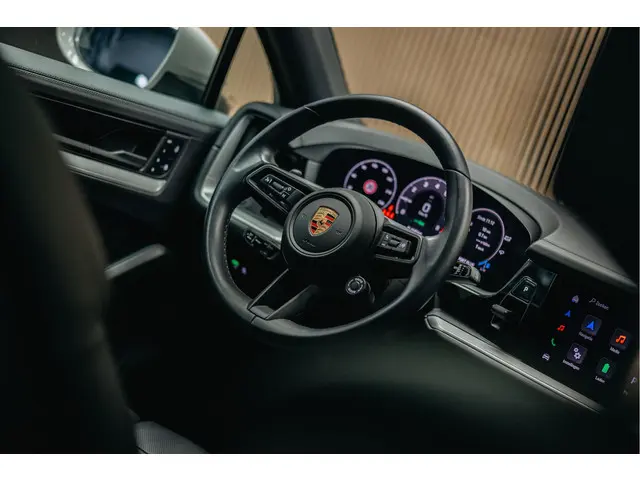 Porsche Cayenne Coupé 3.0 E-Hybrid 2024 Hybride Benzine 29