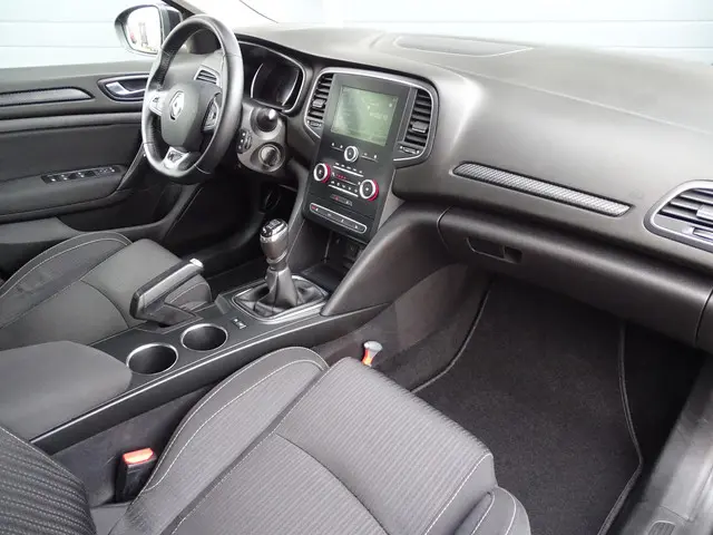 Renault Mégane Estate 1.2 TCe Limited 2017 Benzine 13