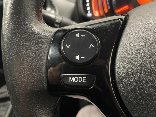 Toyota Aygo 1.0 VVT-i x-play 2021 Benzine 20