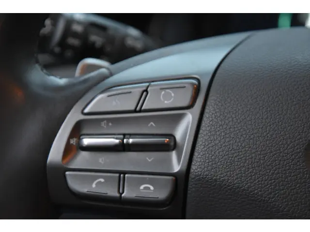 Hyundai IONIQ 1.6 GDi Premium - Plus 2021 Hybride Benzine 9