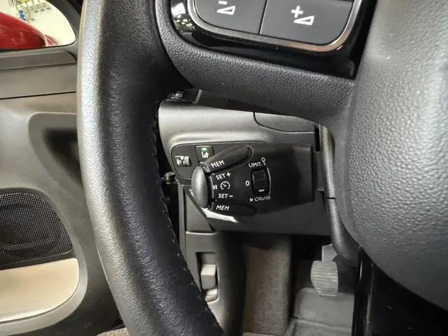 Citroën C3 1.2 PureTech Shine 2017 Benzine 9