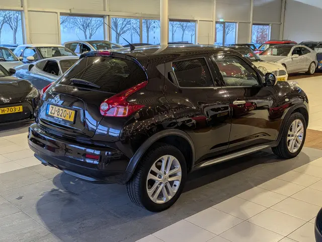 Nissan Juke 1.6 Urban Premium Automaat 2013 Benzine 4