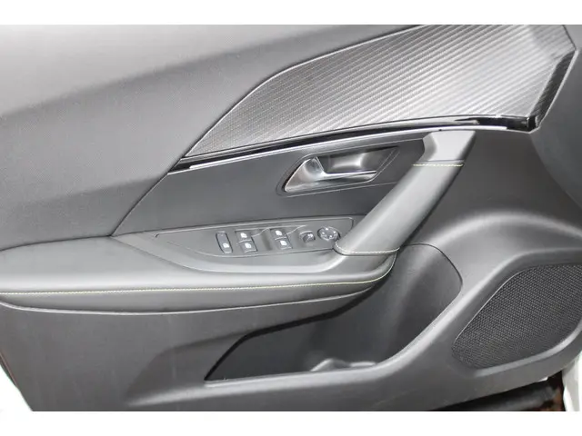 Peugeot e-2008 EV GT 50 kWh 2020 Elektrisch 13