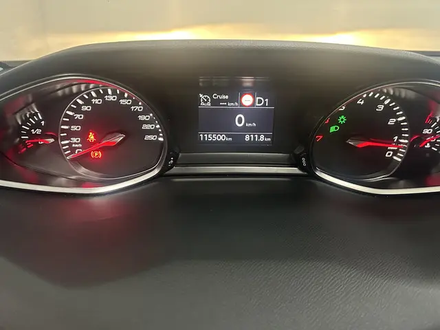 Peugeot 308 SW 1.2 PureTech Allure 2018 Benzine 19