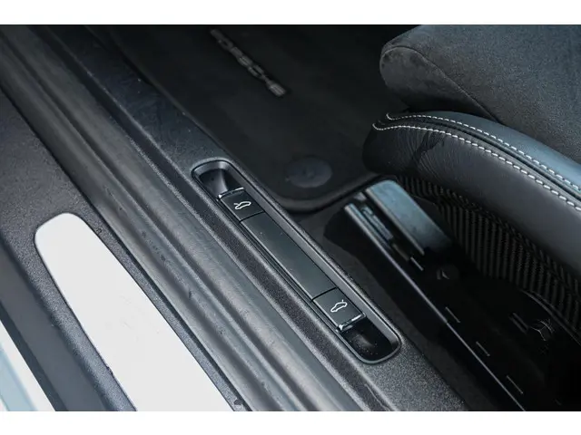 Porsche 911 991 MK1 GT3 2015 Benzine 23