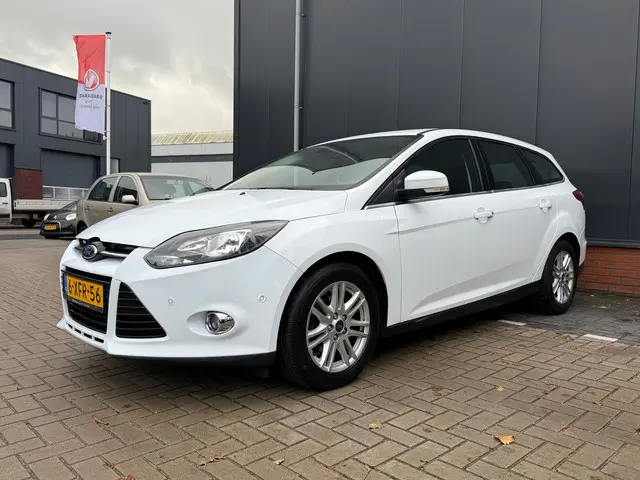 Ford Focus Wagon 1.0 EcoBoost Edition Plus 2014 Benzine 4