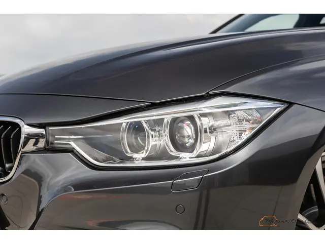 BMW 3 Serie Touring 330d High Executive 2012 Diesel 15
