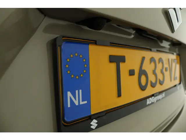 Suzuki Ignis 1.2 Smart Hybrid Style 2023 Benzine 41