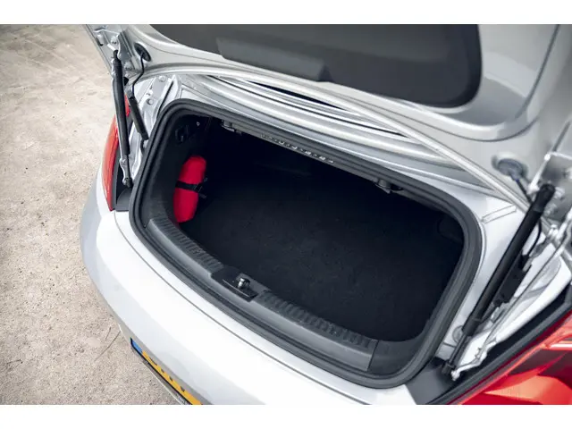 Volkswagen Beetle Cabriolet 1.2 TSI 2014 Benzine 29