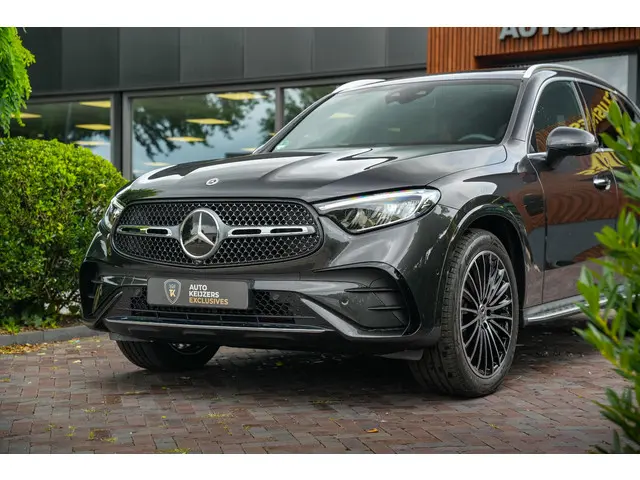 Mercedes-Benz GLC 220d 4MATIC AMG Line 2025 Diesel 13