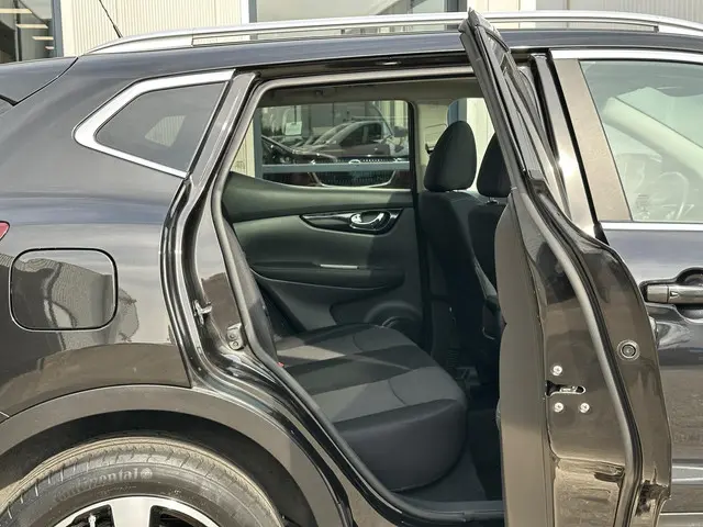 Nissan QASHQAI 1.2 N-Connecta 2017 Benzine 24