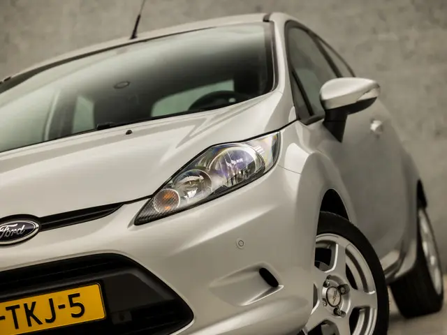 Ford Fiesta 1.4 Titanium 2012 Benzine 16