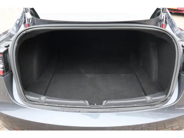 Tesla Model 3 Long Range AWD 75 kWh 2019 Elektrisch 15