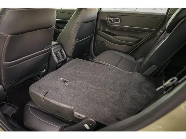 Honda HR-V 1.5i e:HEV ADVANCE 2023 Hybride Benzine 32