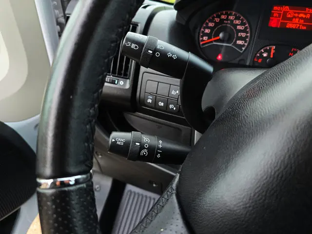 Peugeot Boxer 2.2 BlueHDi L2 H2 3.5T 2023 Diesel 22