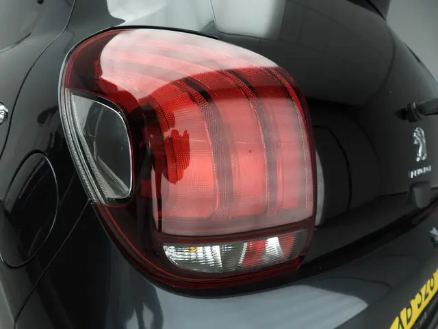 Peugeot 108 1.0 e-VTi Allure 2018 Benzine 30