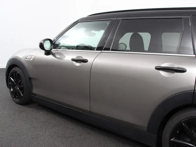 MINI Clubman 1.5 Cooper Chili Hyde Park 2018 Benzine 28