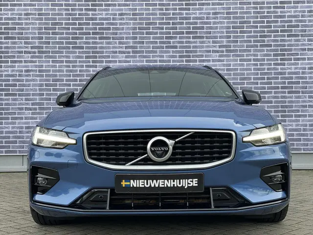 Volvo V60 2.0 T5 R-Design 2019 Benzine 10