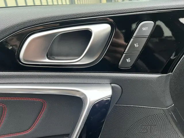 Kia ProCeed 1.6 T-GDI GT|Pano|dealer 2019 Benzine 21