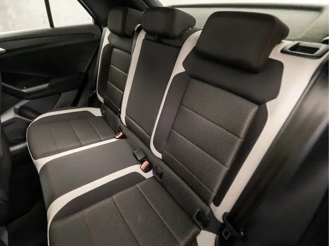 Volkswagen T-Roc 1.5 TSI Sport 2019 Benzine 16