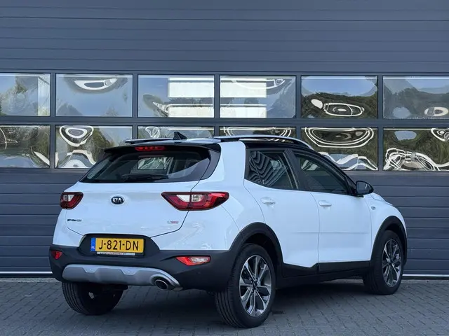 Kia Stonic 1.0 T-GDI DYNAMICLINE 2020 Benzine 3