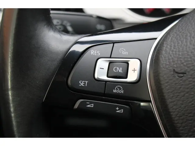 Volkswagen Golf 1.4 TSI Highline 2013 Benzine 18
