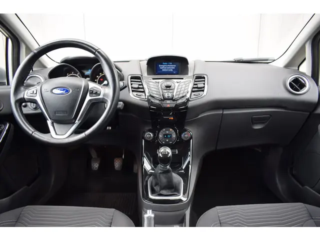 Ford Fiesta 1.0 EcoBoost Titanium 2015 Benzine 6