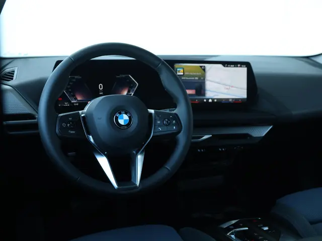 BMW 1 Serie 120 M Sport Design Edition 2025 Benzine 28