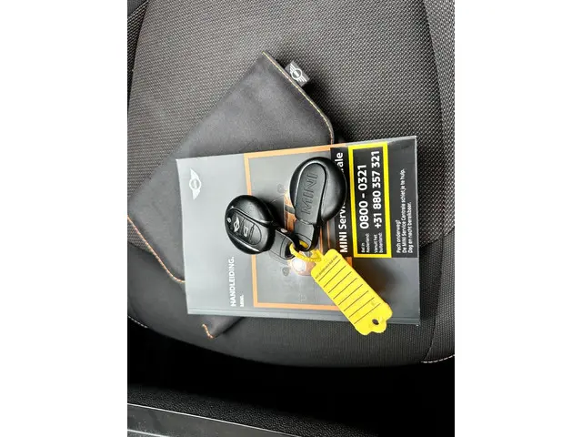 MINI Cooper Mini 1.5 Pepper | Pano | Airco | NAP 2016 Benzine 31