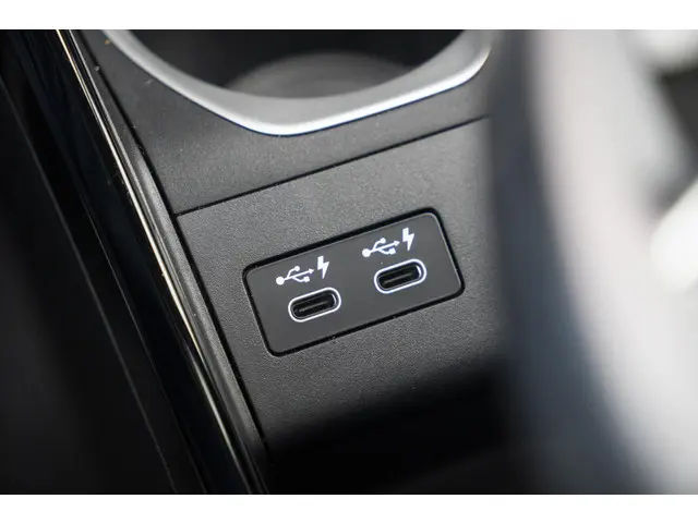 BMW X1 18i sDrive Aut. 2024 Benzine 37