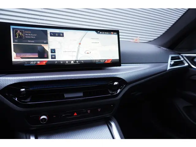 BMW i4 eDrive35 2025 Elektrisch 11