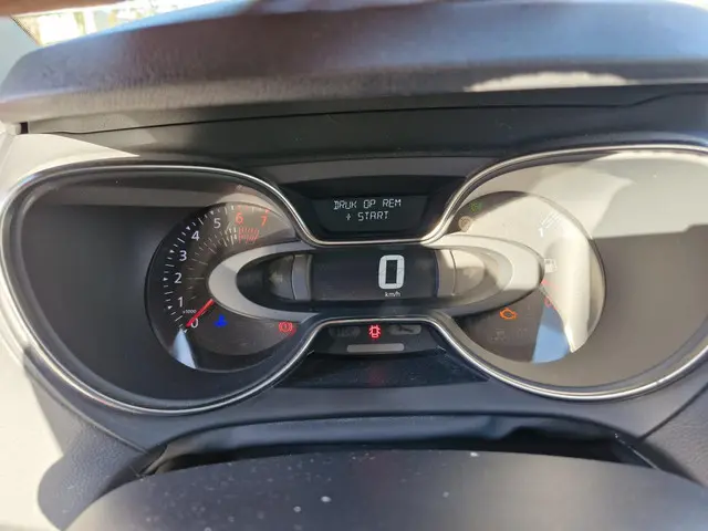 Renault Captur 0.9 TCe Bose 2018 Benzine 30