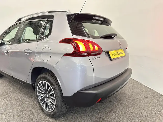 Peugeot 2008 1.2 PureTech Active 82pk 2019 Benzine 7