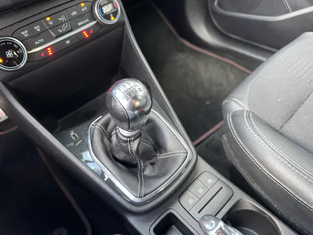 Ford Fiesta 1.0 EcoBoost 2018 Benzine 38