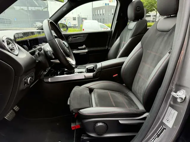 Mercedes-Benz GLB 200 AMG PAMORAMADAK 2020 Benzine 6