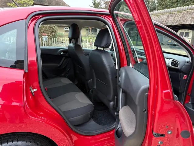 Citroën C3 1.2 PT Tendance airco, cruise 2015 Benzine 10