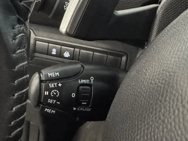 Peugeot 308 SW 1.2 PureTech 2021 Benzine 17