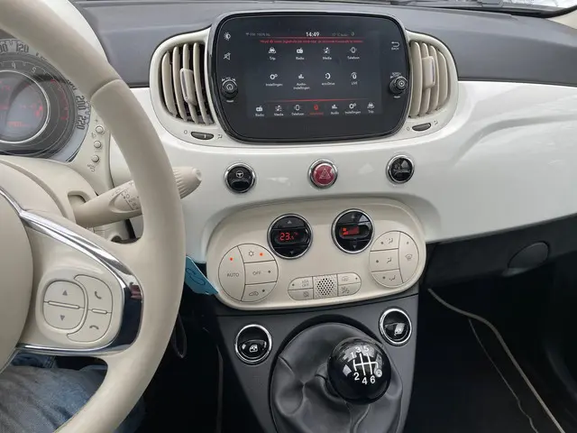 Fiat 500 1.0 Hybrid Launch Edition 2023 Hybride Benzine 6
