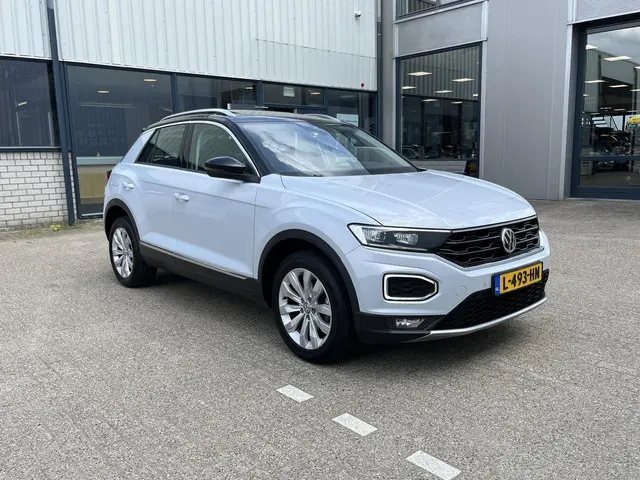 Volkswagen T-Roc 1.5 TSI Style 2019 Benzine 67