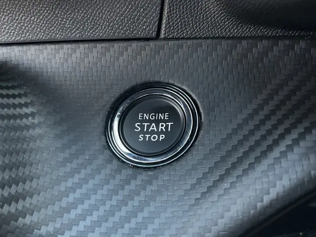 Peugeot e-2008 EV GT 54 kWh 2024 Elektrisch 17