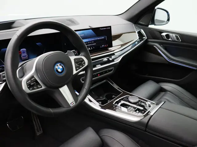 BMW X5 xDrive50e 2025 Hybride Benzine 14