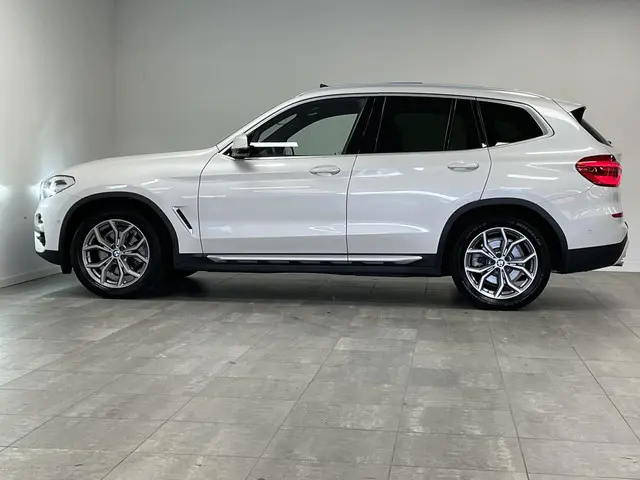 BMW X3 xDrive20i High Executive 2019 Benzine 10