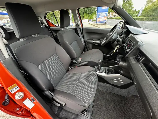 Suzuki Ignis 1.2 Smart Hybrid Comfort 2024 Benzine 21