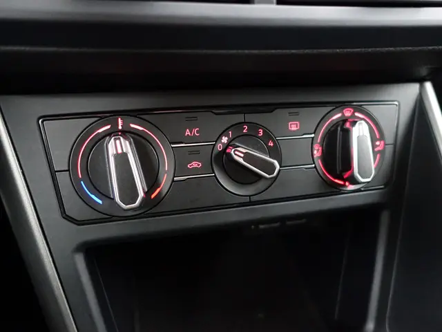 Volkswagen Polo 1.0 TSI Highline- 2018 Benzine 11