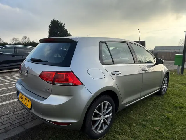 Volkswagen Golf 1.6 TDI Highline BlueMotion 2014 Diesel 4