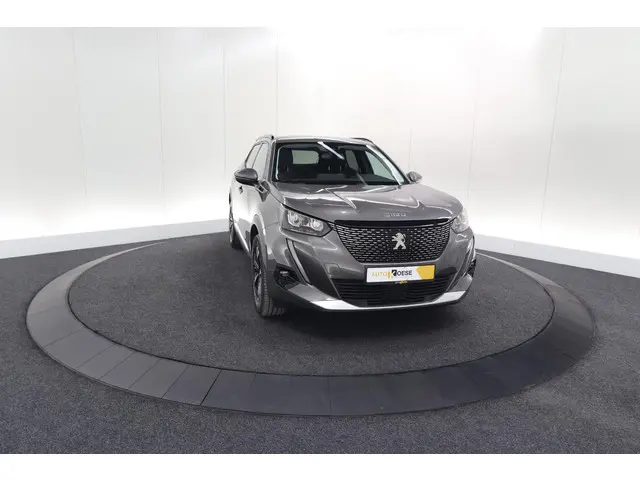 Peugeot 2008 PureTech 130 EAT8 Allure Pack 2021 Benzine 75